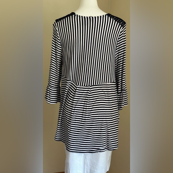 New Direction Blue & White Stripes With Shoulder Lace Front Is Shorter S… - Picture 4 of 12